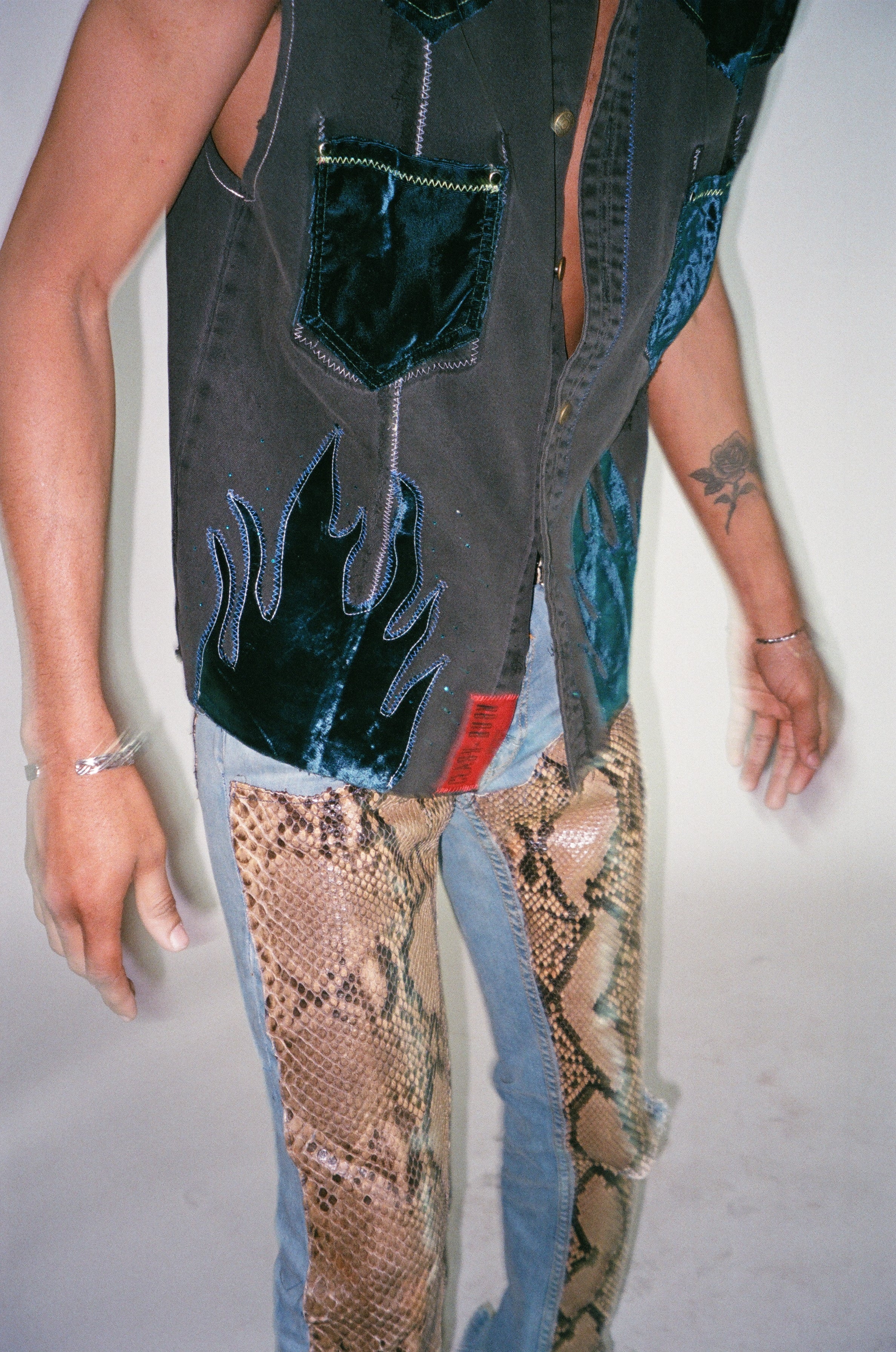 DENIM VELVET FLAMES WESTERN VEST