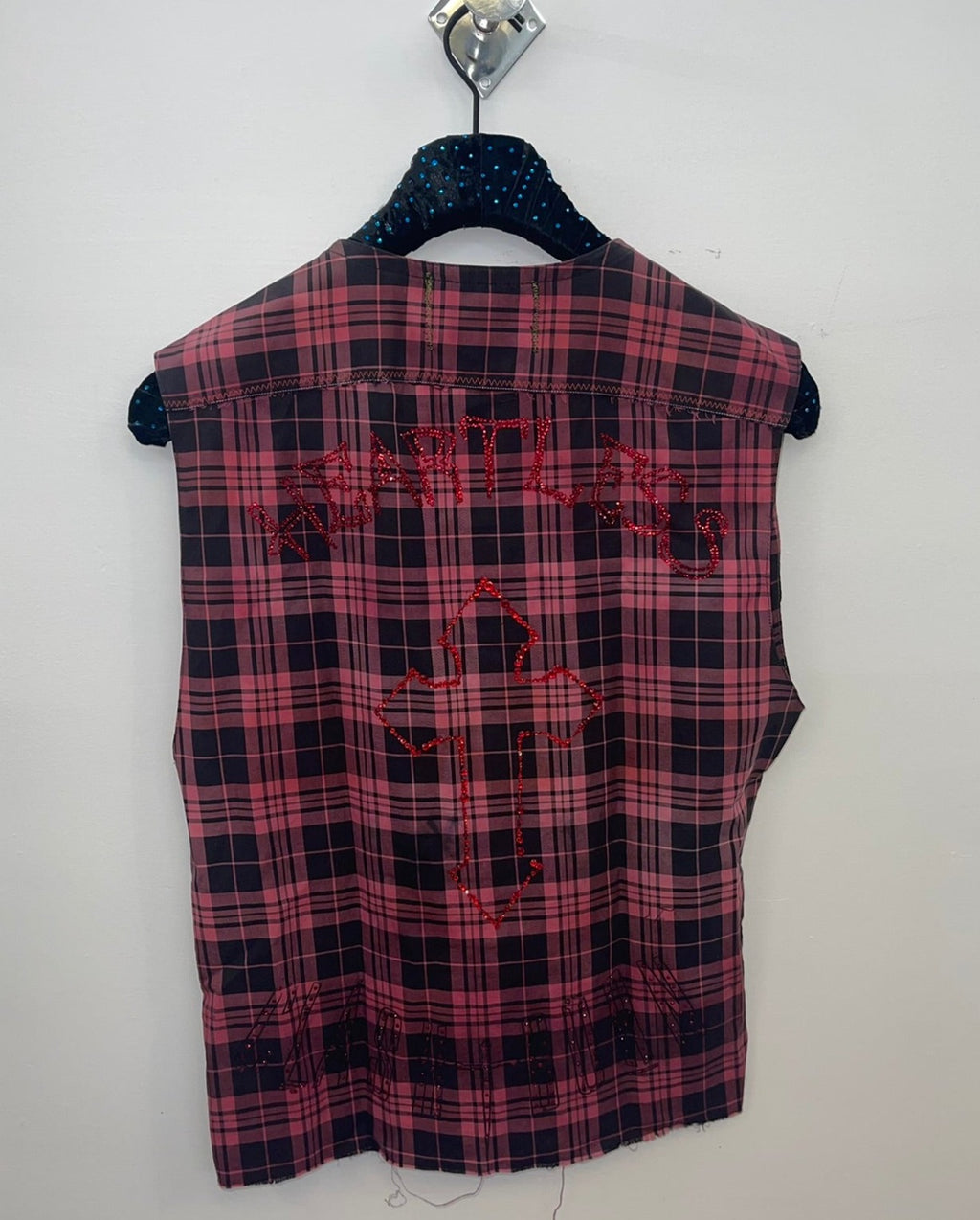 RED DYED CHECKERED MOTIF BUTTON UP