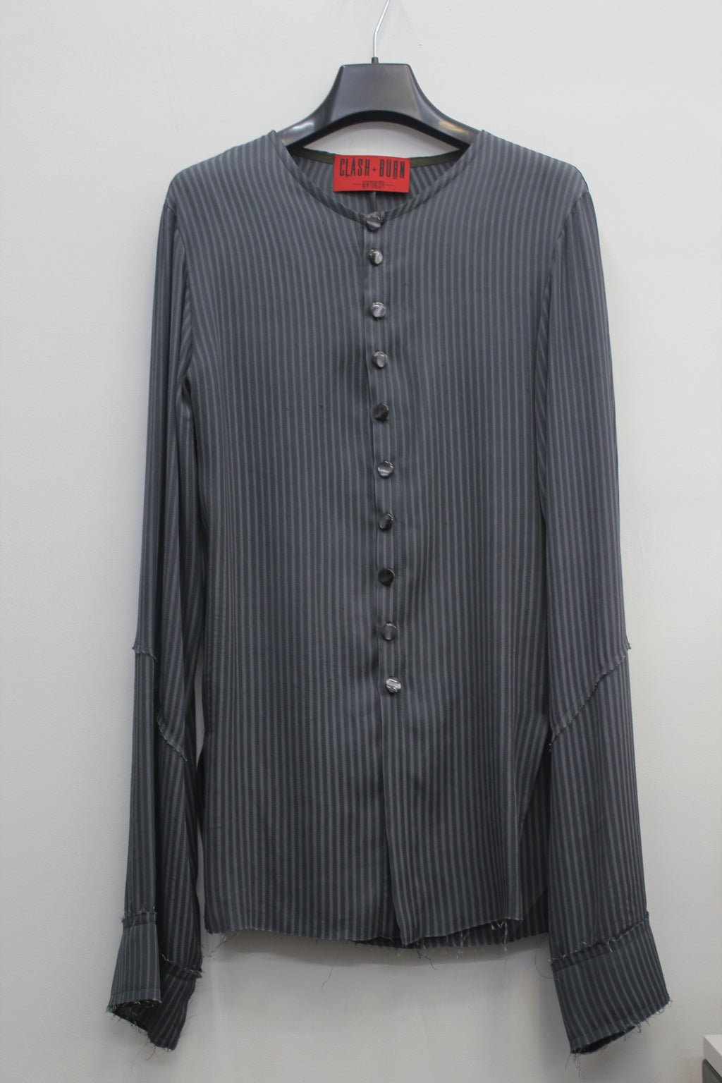 LONG SLEEVE DRAPE SHIRT