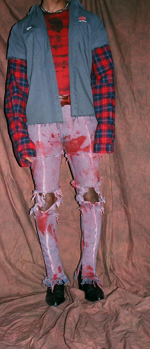 EXTENDED SLEEVE WORK SHIRT WITH HEARTLESS MOTIF